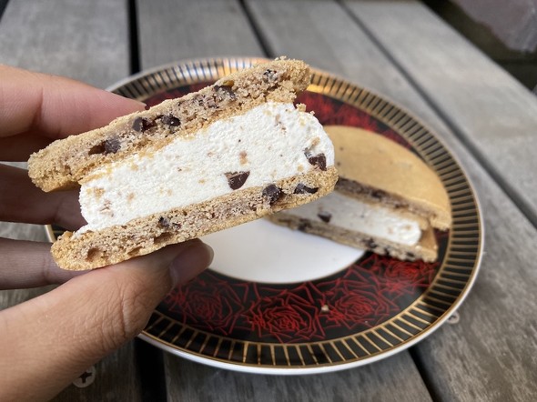 かわいいお皿に盛りました