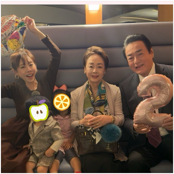 高橋真麻と子どもたち