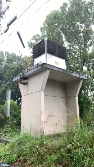 圧縮空気を放って曲を奏でるミュージックサイレン