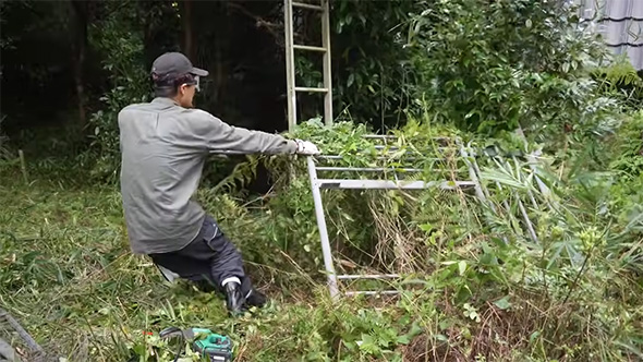 フェンスを引っ張る