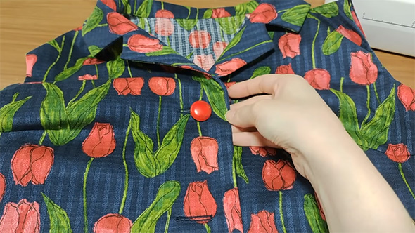 真っ赤なボタン