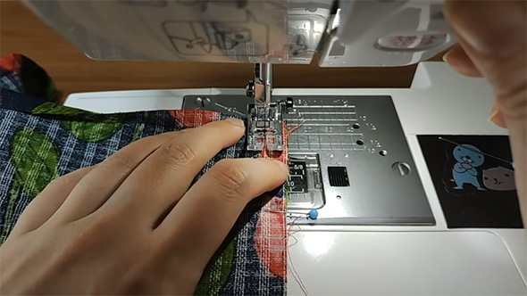 ミシンで生地を縫う、待ち針は1本