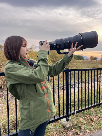 カメラを構えるるいるいさん