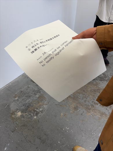 リアルな中年男性の立体作品