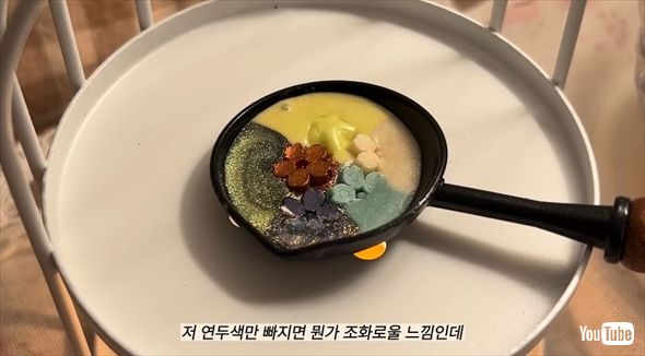 シーリングワックスをランダムに選んで混ぜる