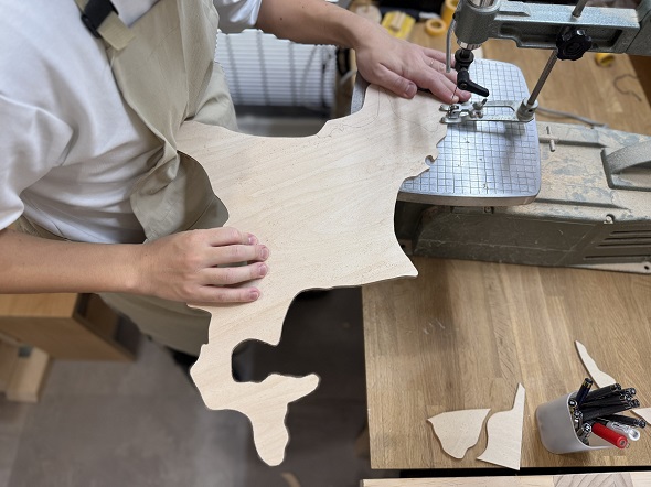 木製の北海道稚内が腹部に直撃