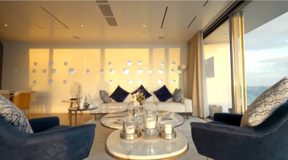 470万ドルのフローティングハウス