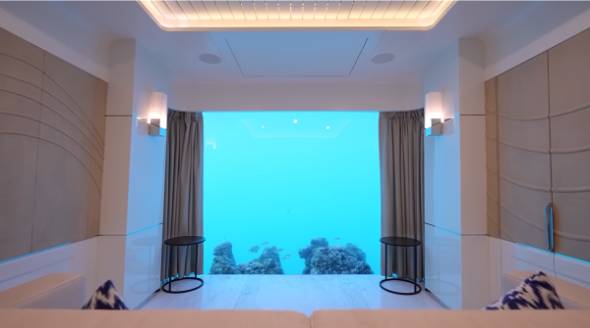 470万ドルのフローティングハウス