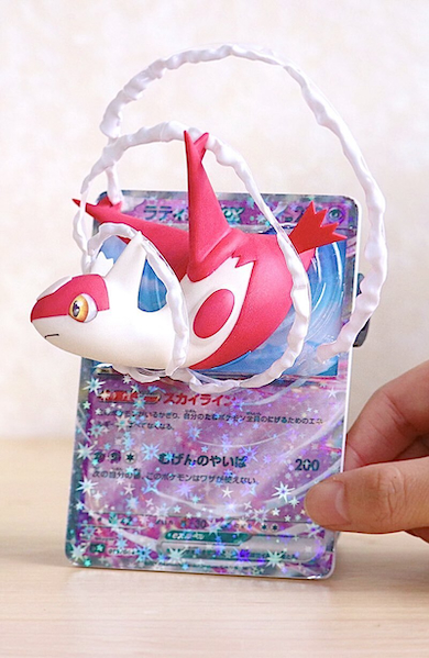 ポケモンカードから飛び出すラティアス
