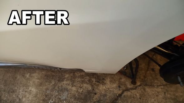 引っ張り作業後のステップのリアフェンダーパネル