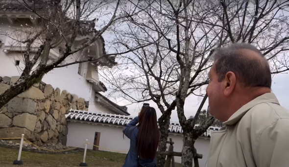 秋の桜に出会うといううれしい出来事も