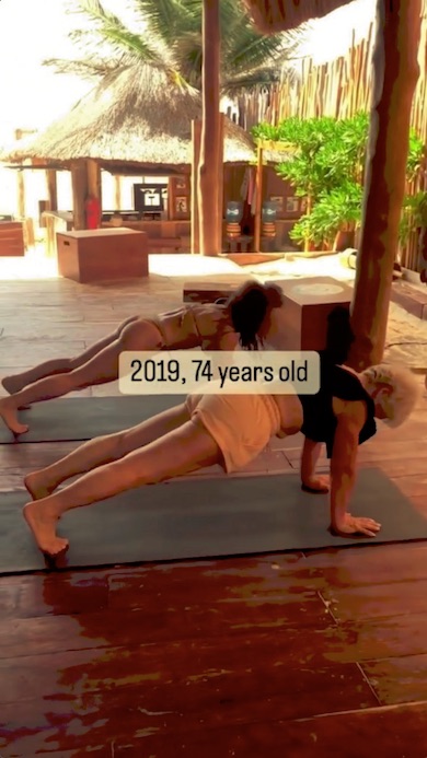 腕立て伏せも軽々