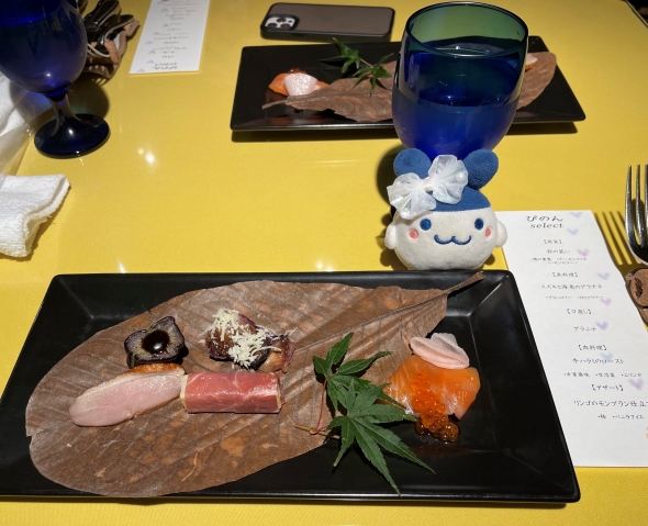 ぬいぐるみとご飯