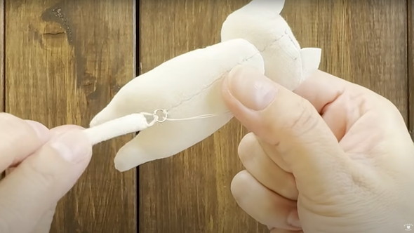 ハギレで作れる小さな猫のぬいぐるみ