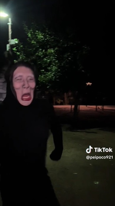 「こびとづかん」の再現メイク