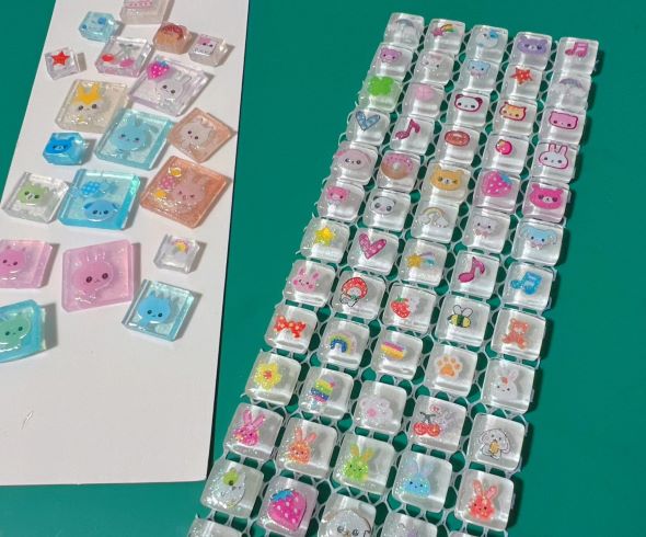 透明シールを貼ったガラスタイル