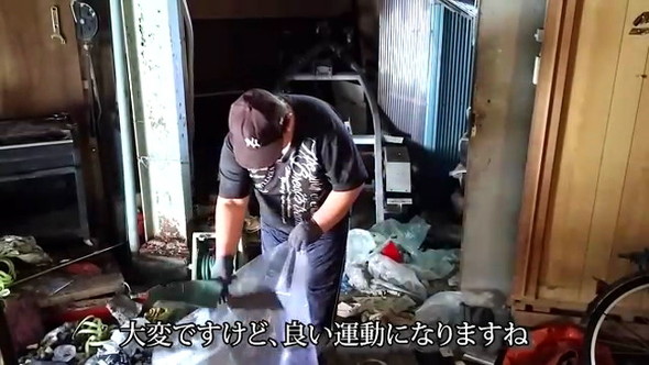 ガレージを片付ける