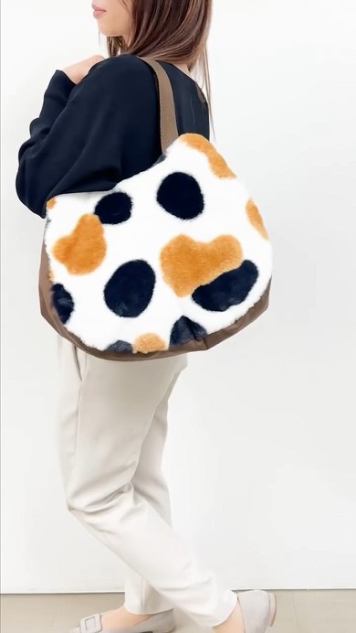 三毛猫柄のファー生地