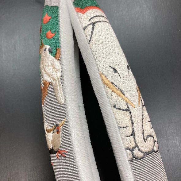 2センチ 幅 鼻緒 絵画 表現 刺しゅう 技術 和装小物屋 執念 北斎 風神雷神