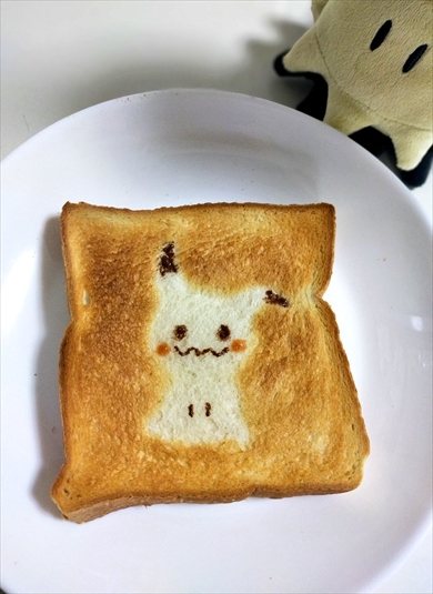 ミミッキュトーストかわいい