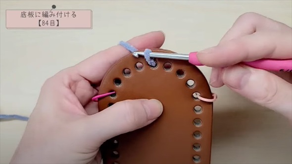 全て100均でそろって編めるアイテム