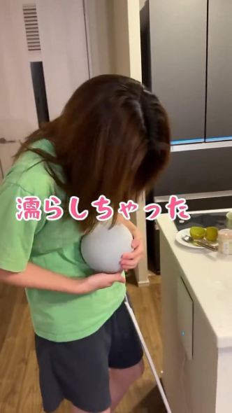 アレクサを持ち上げるかほさん