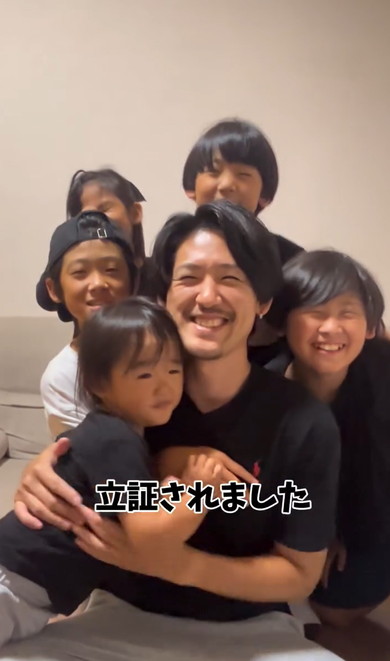 パパにそっくりな5人兄弟