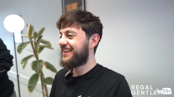 10年伸ばした髪をカット