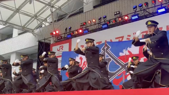 JR九州櫻燕隊の演舞
