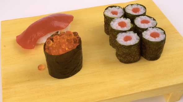 “すし3点盛り”完成