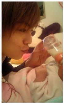 杉浦さんと赤ちゃん時代の希空さん