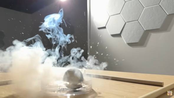 ヘロンの蒸気機関でピンポン玉を回そう