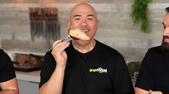 鶏の丸焼きの試食