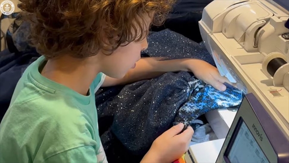 世界最年少7歳のデザイナーがギネス記録