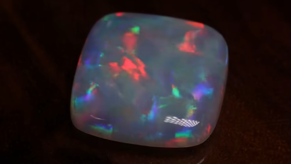 リボン状の模様がキラキラ輝いています