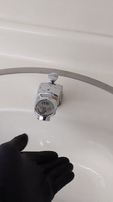 黒い手袋にセンサー反応せず