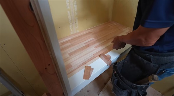 大工が作った浮かす押し入れがすごい