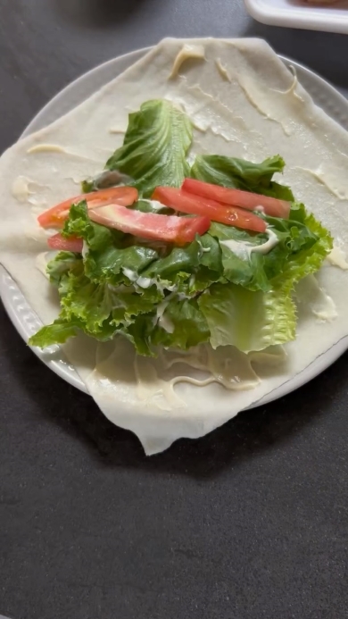 春巻きの皮で作るコストコ風BLT巻き