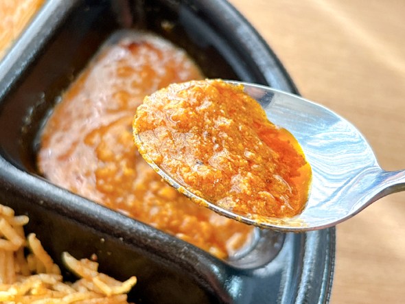 スパイシーで辛みの強いキーマカレー