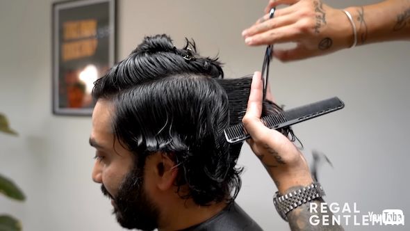 4年間伸ばした髪をカット