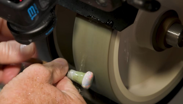 レアオパールを磨いてみた