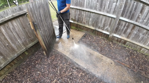 庭の掃除と改修