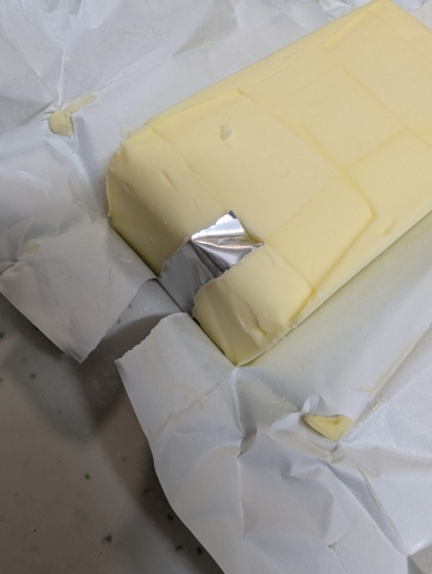 バターの銀紙はがすの失敗