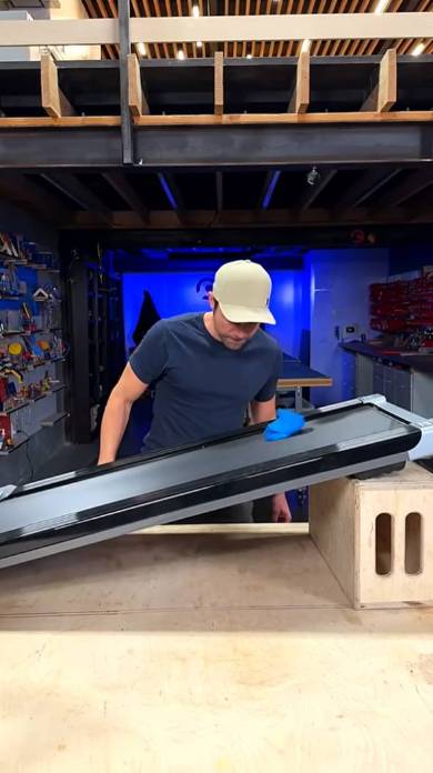 永久に階段を降りるスリンキー