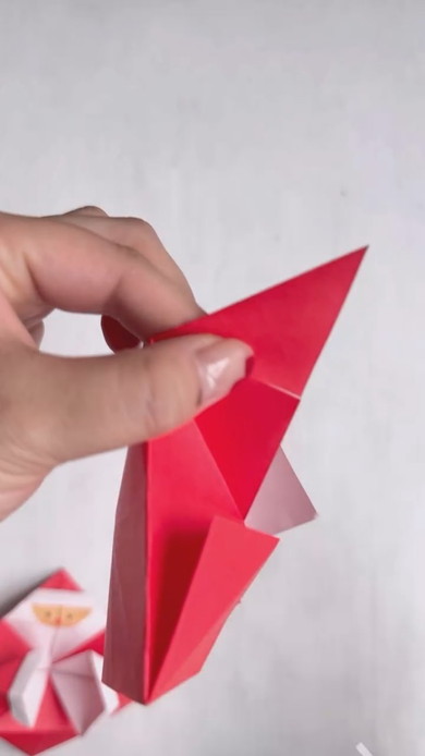 パチパチサンタ折り紙の作り方