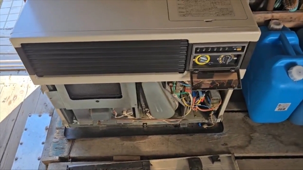 電源を20年間入れていなかったストーブから音がする怪奇現象