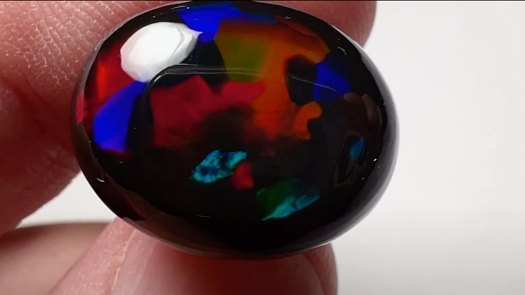 ブラックオパール 研磨 原石