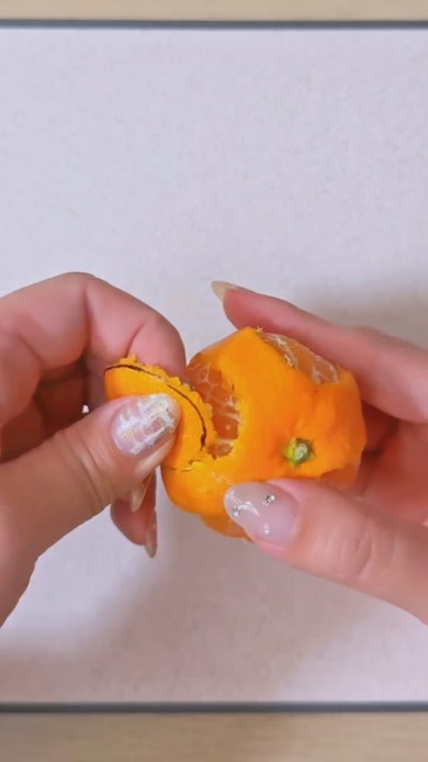 子どもに爆笑されるみかんのむき方解説