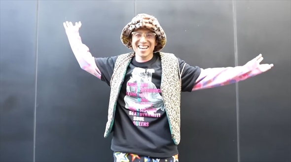 中尾明慶が仲里依紗のブランドポップアップへ