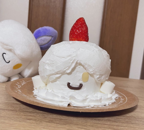 ポケモン「ヒトモシ」モチーフのケーキ